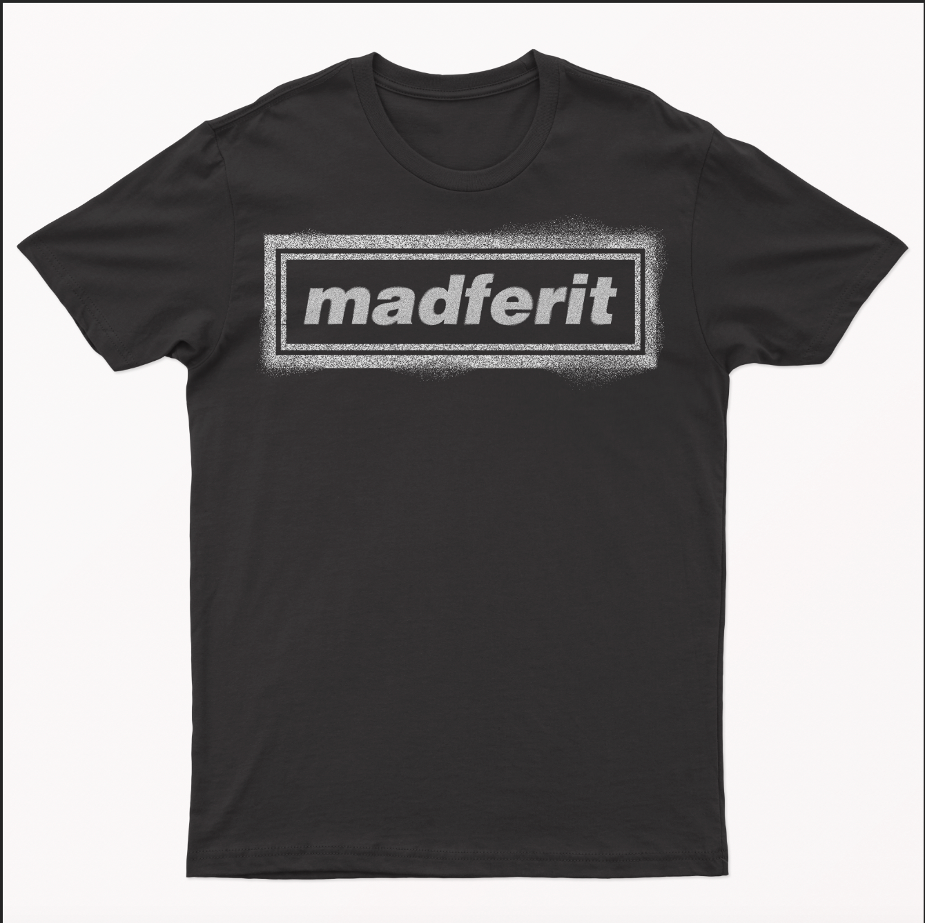 Madferit_ Playera negra
