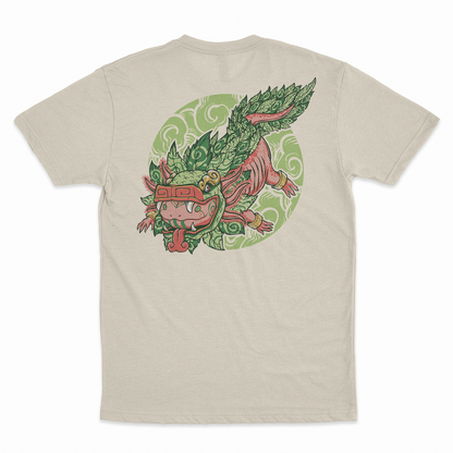 Ajolote con traje de Quetzalcoatl